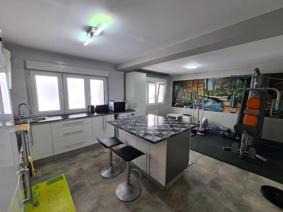 A Un Paso De La Playa, Amplio Apartamento Хихон Екстериор снимка